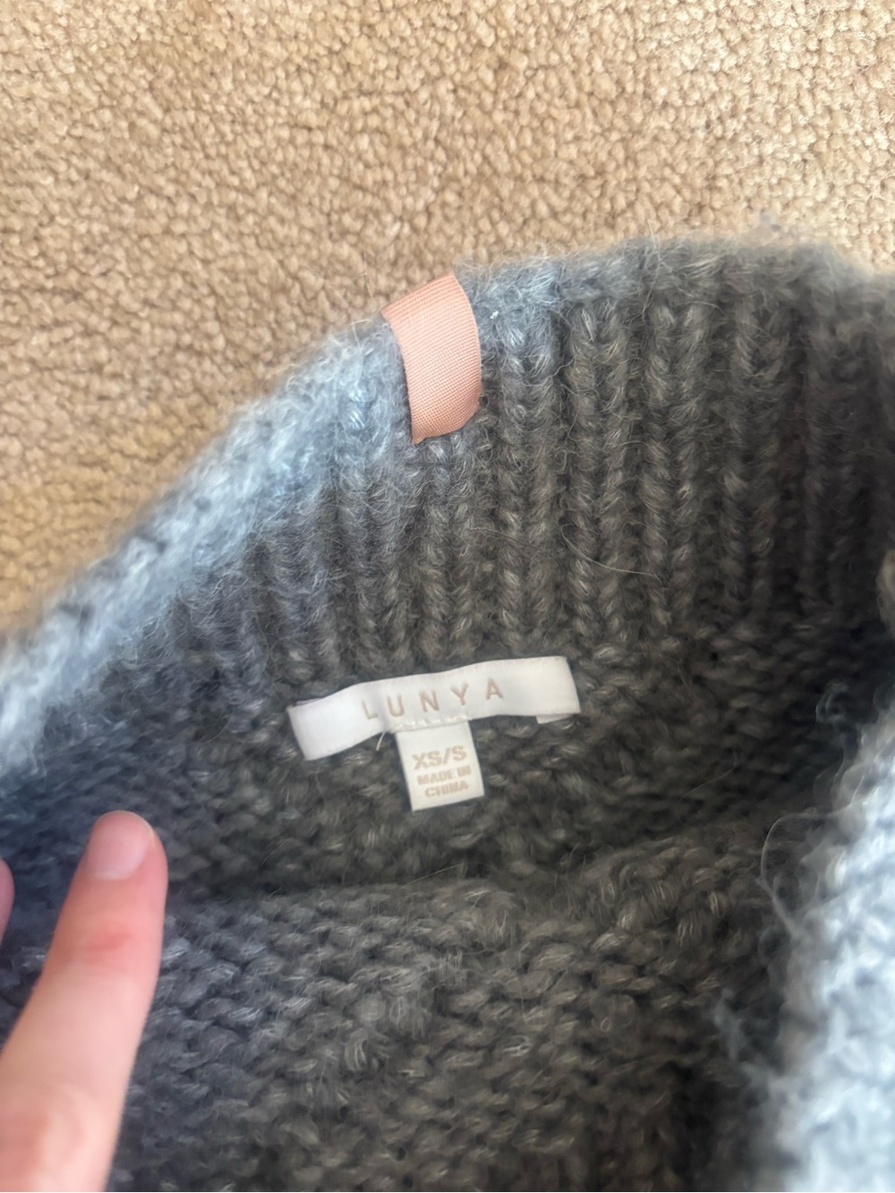 Women's Lunya Gray wool bled Knit Mock Neck Sweater s/XS - Picture 3 of 4